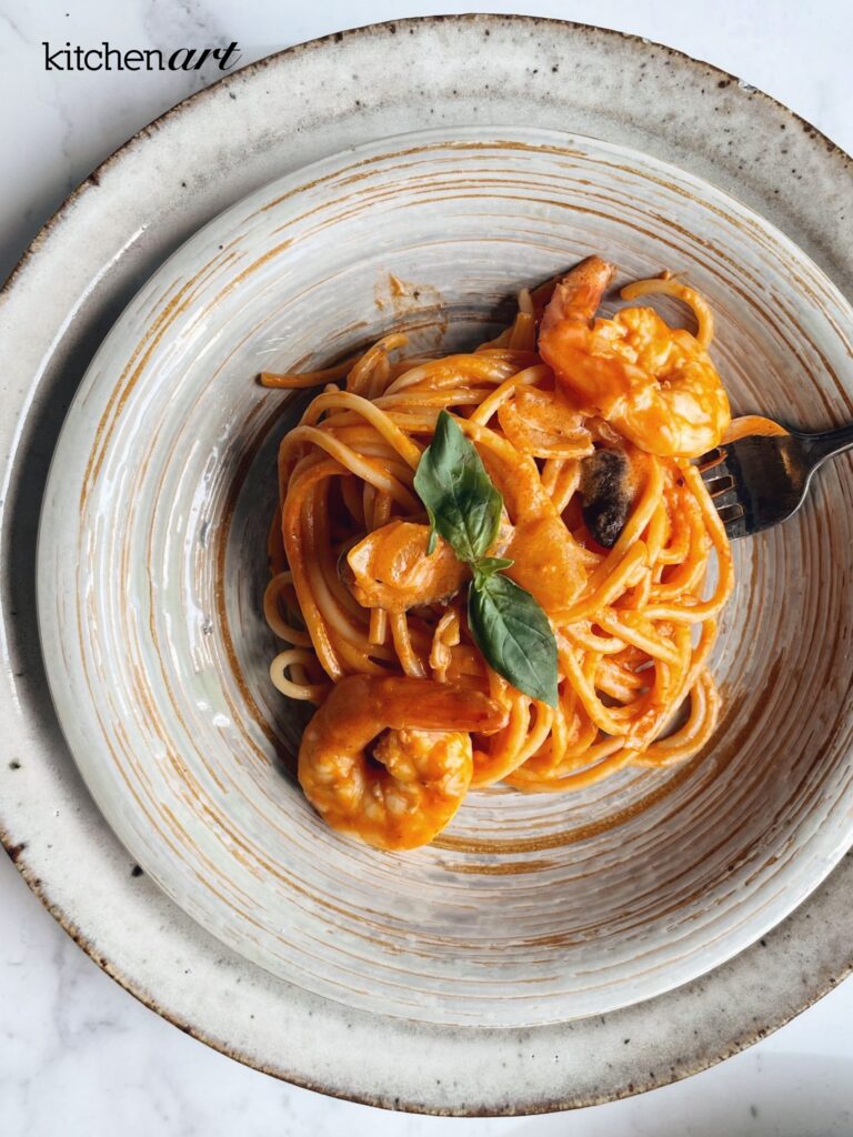Pasta sốt kem cà chua thơm ngon cho bé