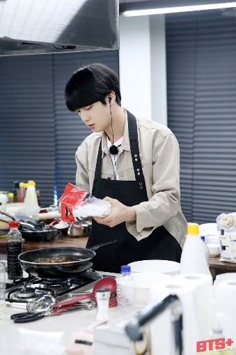 ai nấu ăn ngon nhất bts
